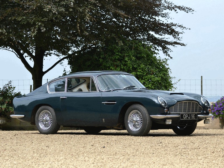 1965 Aston Martin DB6 - UK version 383599