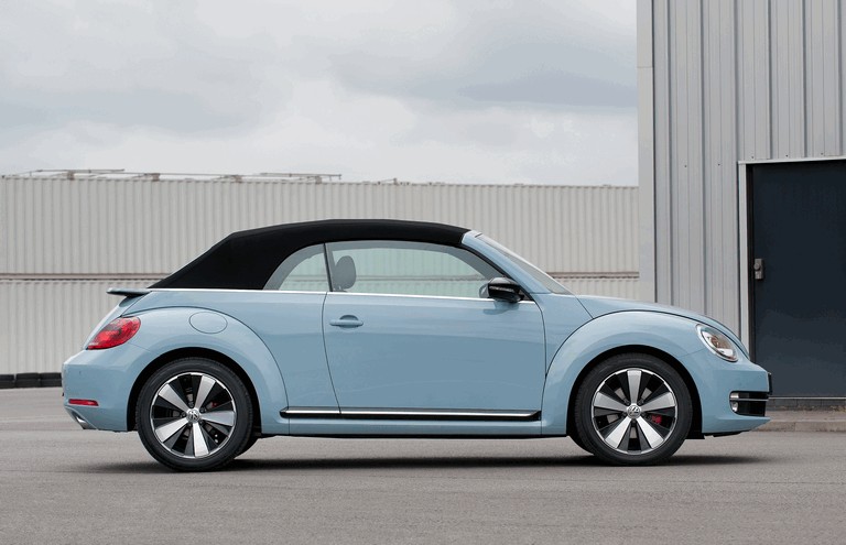 2013 Volkswagen Beetle cabriolet sport - UK version 383685