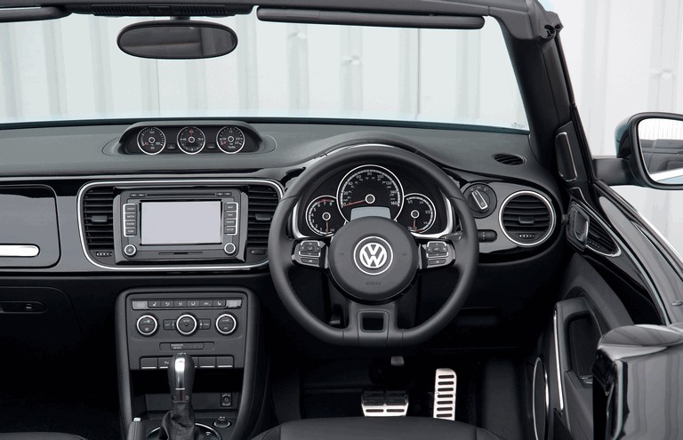 2013 Volkswagen Beetle cabriolet sport - UK version 383697