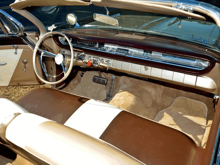 1961 Pontiac Catalina convertible 384848