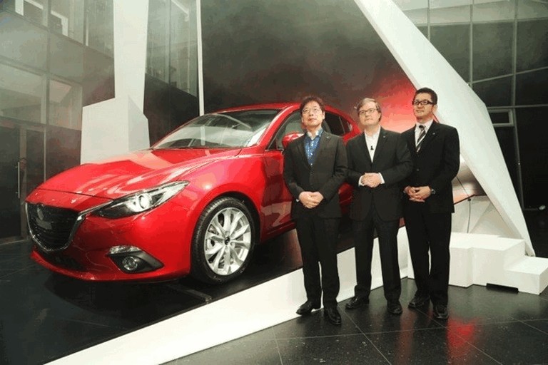 2013 Mazda 3 hatchback 389795