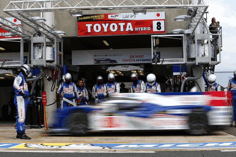 2013 Toyota TS030 Hybrid - Le Mans 24 Hours practice 389897
