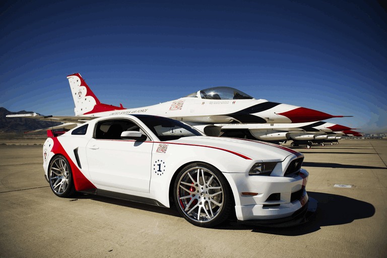2013 Ford Mustang GT - U.S. Air Force Thunderbirds edition 390451