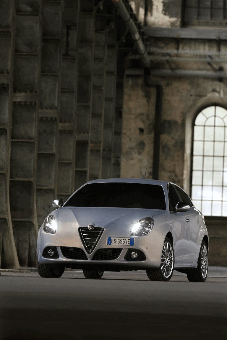 2014 Alfa Romeo Giulietta 400705