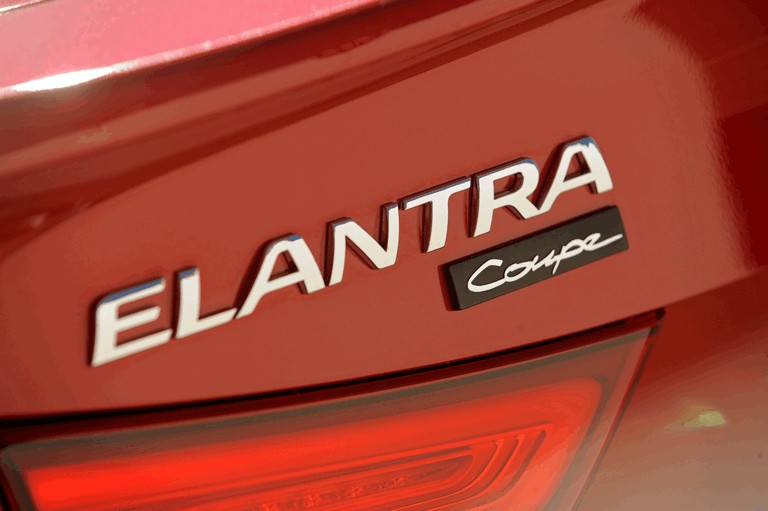 2014 Hyundai Elantra coupé 404556