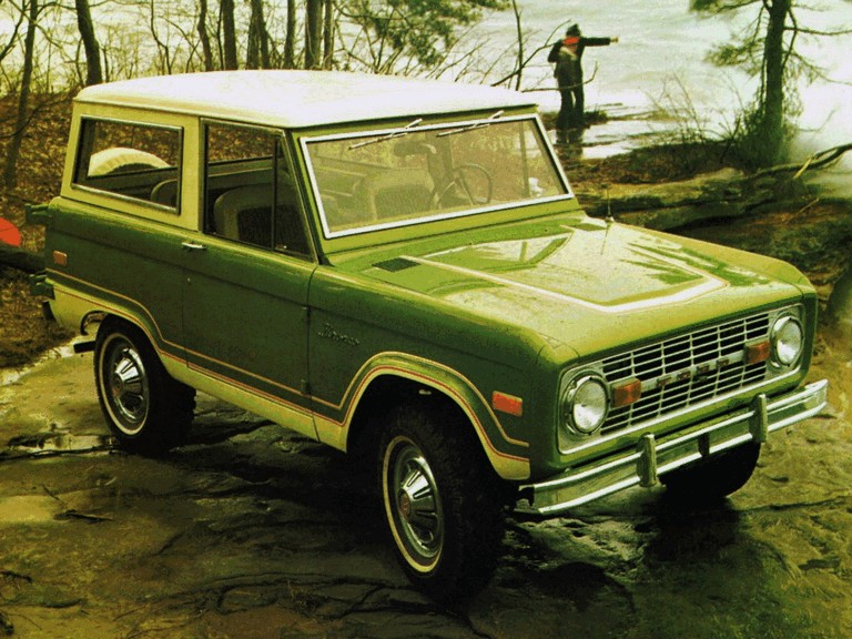 1974 Ford Bronco Wagon 406811