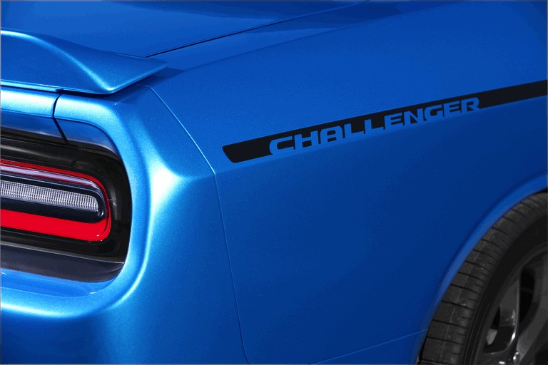 2015 Dodge Challenger 411680