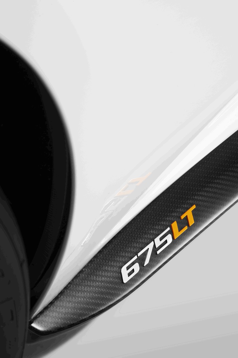 2015 McLaren 675LT 472254