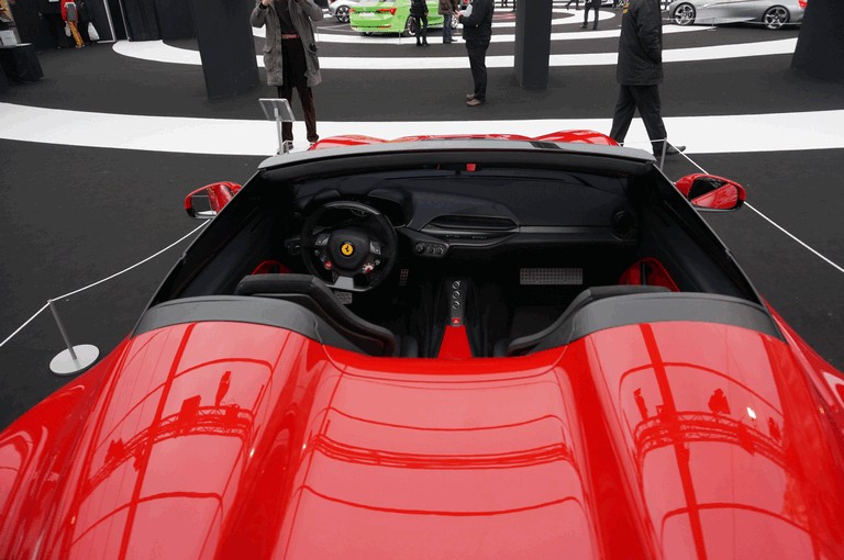 2015 Ferrari F12 TRS 428229