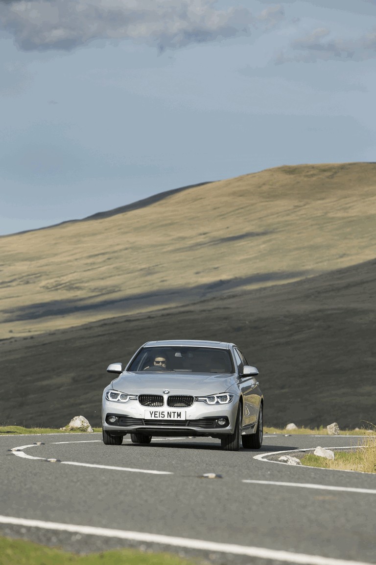 2015 BMW 320d xDrive SE Saloon - UK version 431252