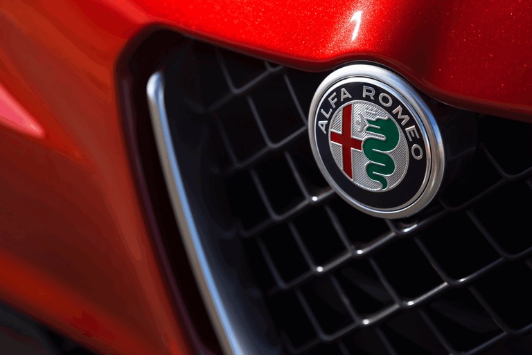2015 Alfa Romeo Giulia Quadrifoglio - USA version 439316