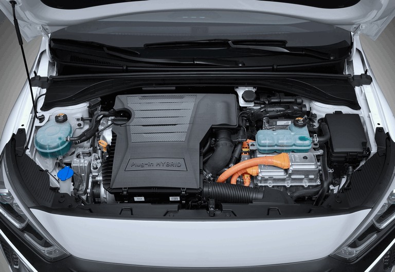 2016 Hyundai Ionic Plug-in concept 443468