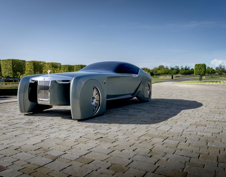 RollsRoyces latest electric selfdriving concept is ostentatious and  never going to happen  Electrek