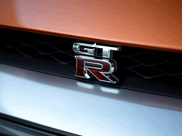 2017 Nissan GT-R ( R35 ) 448611