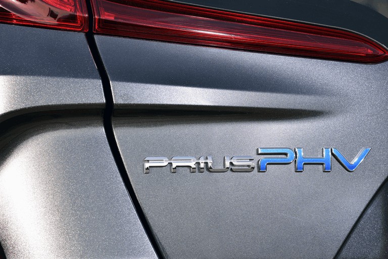 2017 Toyota Prius Plug-in Hybrid 457680