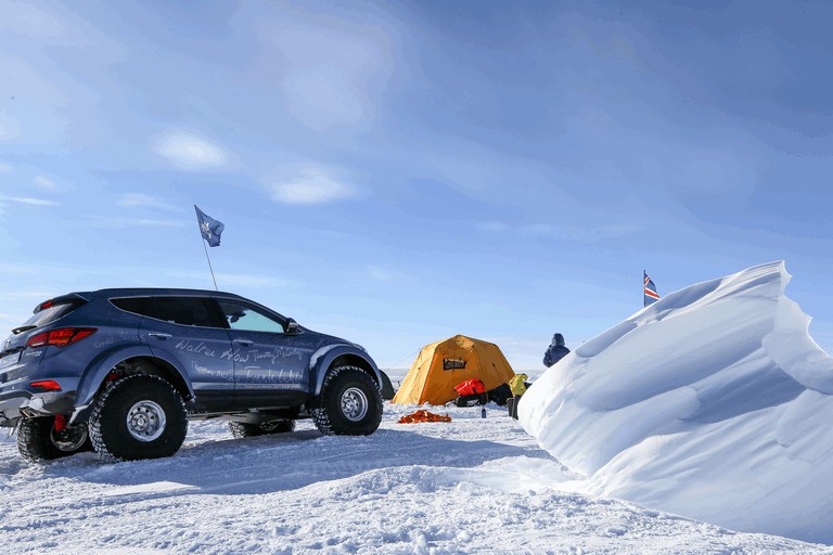 2017 Hyundai Santa Fe Endurance - Antarctica edition 461992