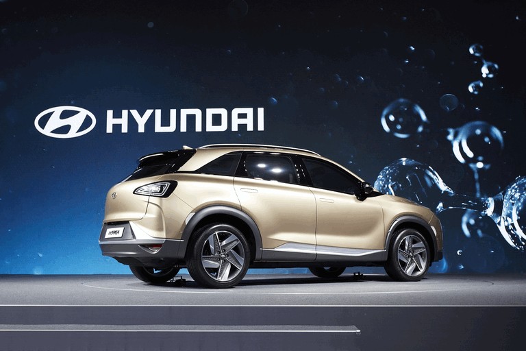 2017 Hyundai Next-Gen Fuel Cell SUV concept 470971