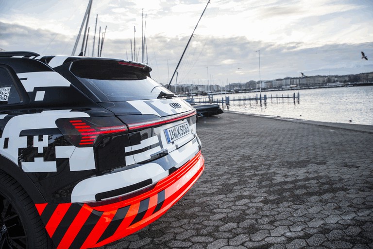 2018 Audi e-tron prototype 474445