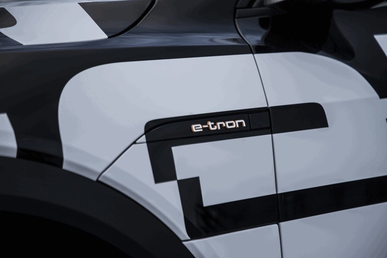 2018 Audi e-tron prototype 474483