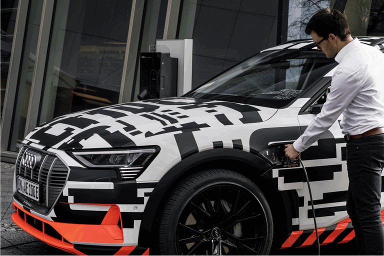2018 Audi e-tron prototype 474489