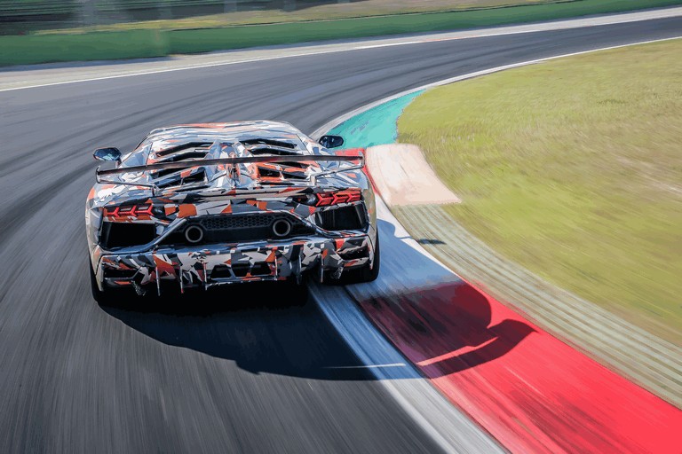 2018 Lamborghini Aventador SVJ - Nürburgring record 491995