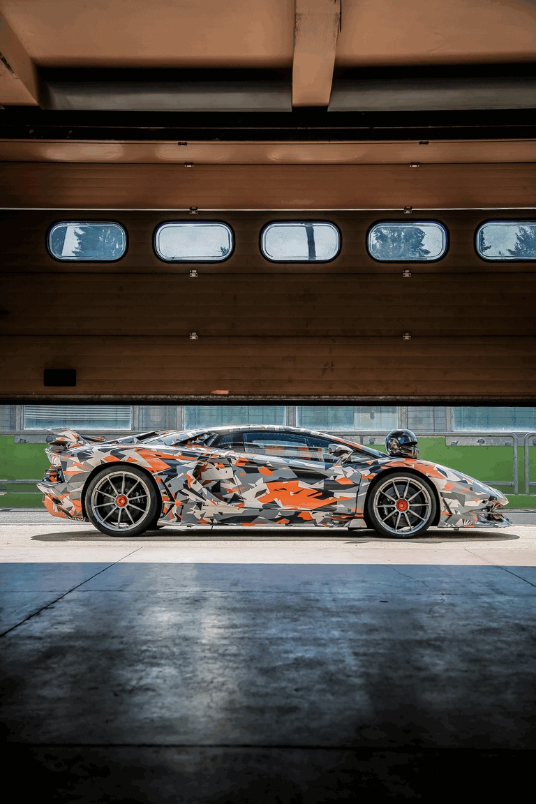 2018 Lamborghini Aventador SVJ - Nürburgring record 491999