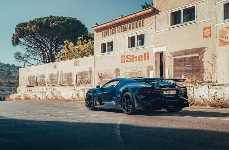 2018 Bugatti Divo 617797