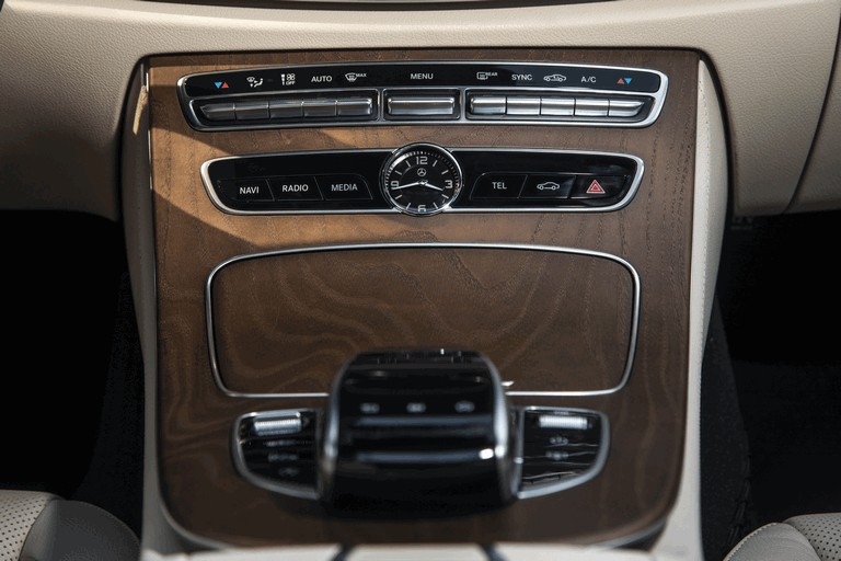2018 Mercedes-Benz E 450 4Matic - USA version 507982