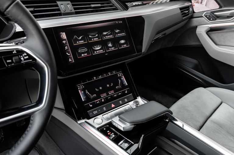 2019 Audi e-Tron 525079