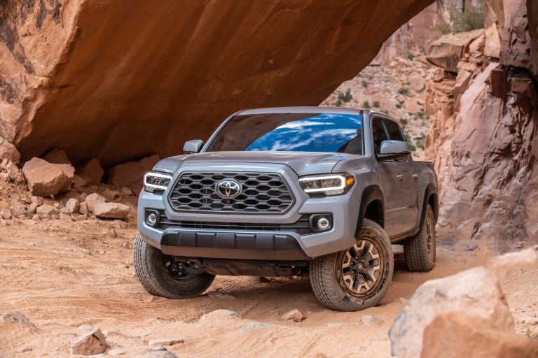 Download 2020 Toyota Tacoma Trd Off Road Free High Resolution Car Images PSD Mockup Templates