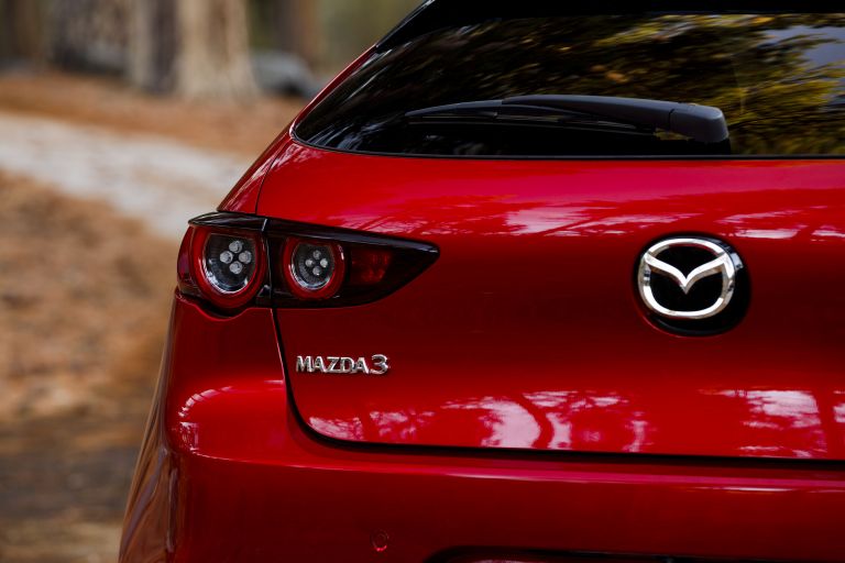 2019 Mazda 3 hatchback - USA version 536258