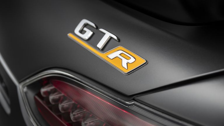 2019 Mercedes-AMG GT R roadster 541547