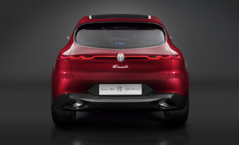 2019 Alfa Romeo Tonale concept 555996