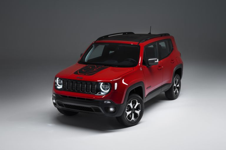 Nouvelle Jeep® Renegade 4xe hybride rechargeable Upland