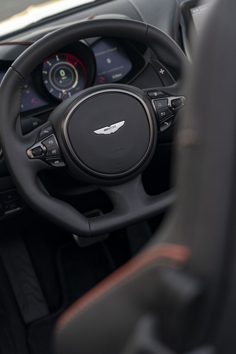 2019 Aston Martin DBS Superleggera Volante 552663