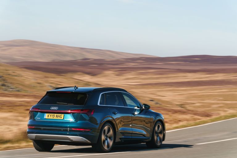 2019 Audi e-Tron - UK version 544800