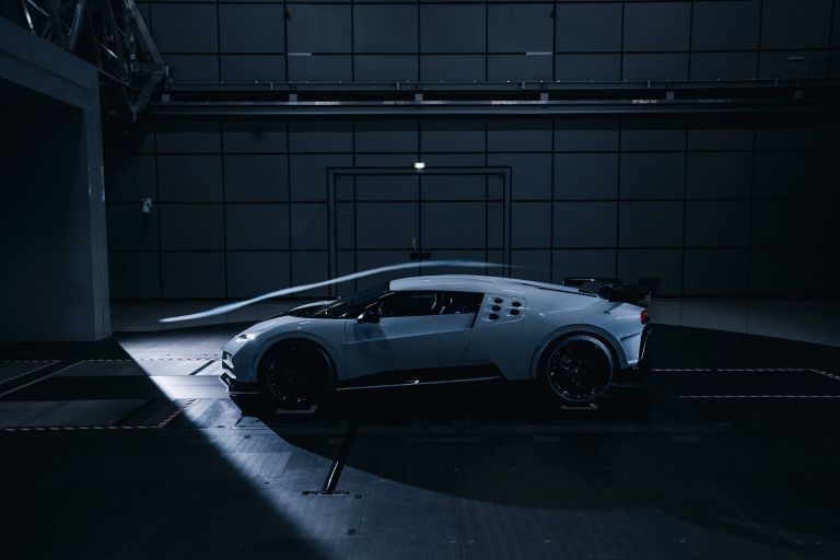 2020 Bugatti Centodieci 646986