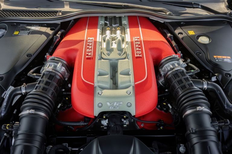 2019 Ferrari 812 GTS 720504