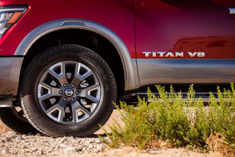 2020 Nissan Titan Platinum Reserve 560559