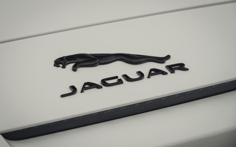 2021 Jaguar F-Type convertible P450 634196