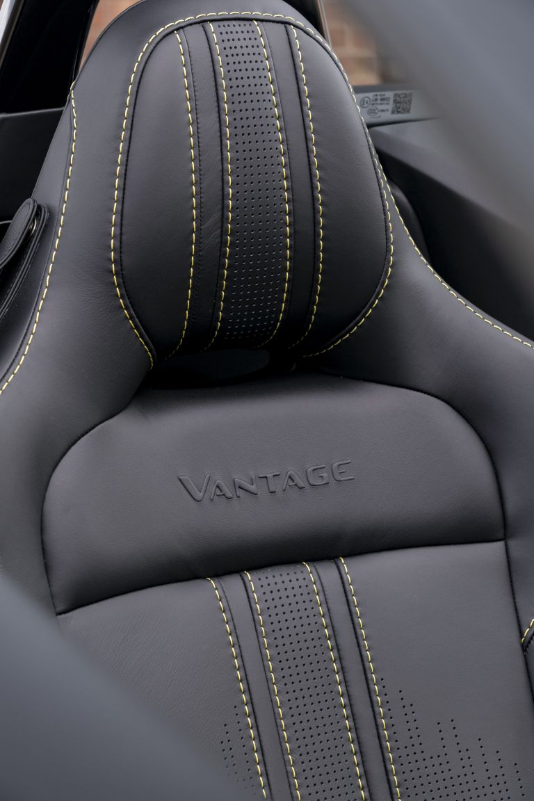 2021 Aston Martin Vantage roadster 606591