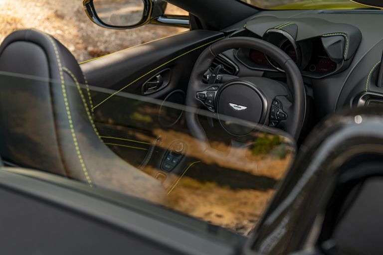 2021 Aston Martin Vantage roadster 607203