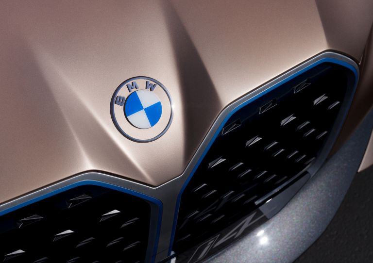 2021 BMW Concept i4 579871