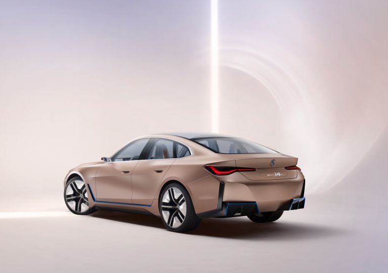2021 BMW Concept i4 579876