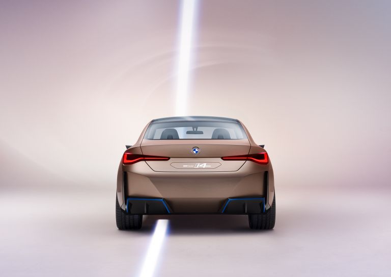 2021 BMW Concept i4 579878