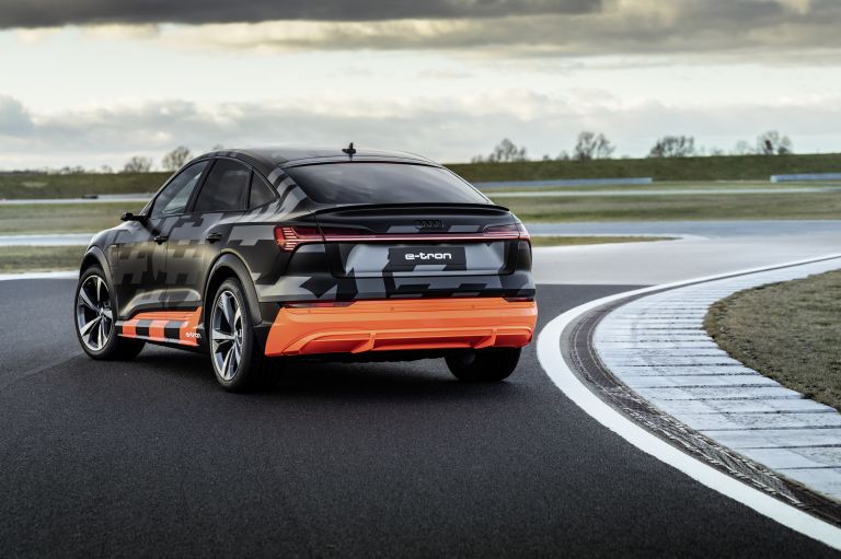 2020 Audi e-Tron Sportback S concept 580575