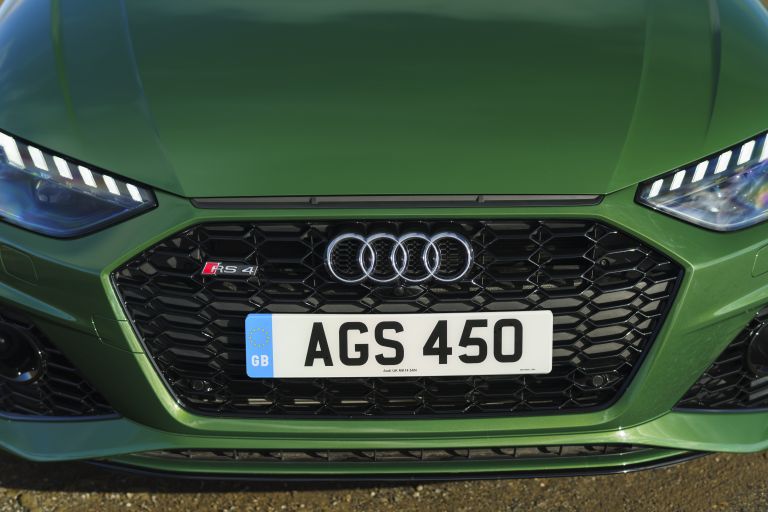 2020 Audi RS 4 Avant - UK version 581919