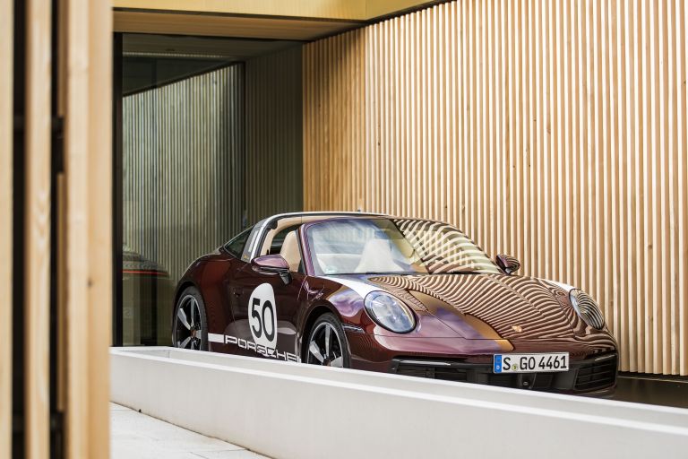 2020 Porsche 911 ( 992 ) Targa 4S Heritage Design Edition  591569