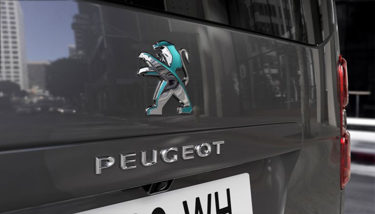 2020 Peugeot e-Traveller 587843