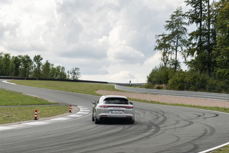 2021 Porsche Panamera GTS Sport Turismo 597171